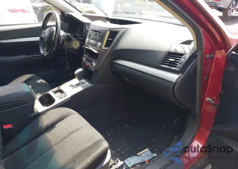 2013 Subaru Outback 2.5I Premium z USA, uszkodzony, nr VIN 4S4BRBCC9D3300765